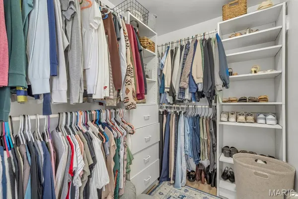 $198,000 | 1716 Whispering Creek Drive, Unit C, Ballwin, MO 63021