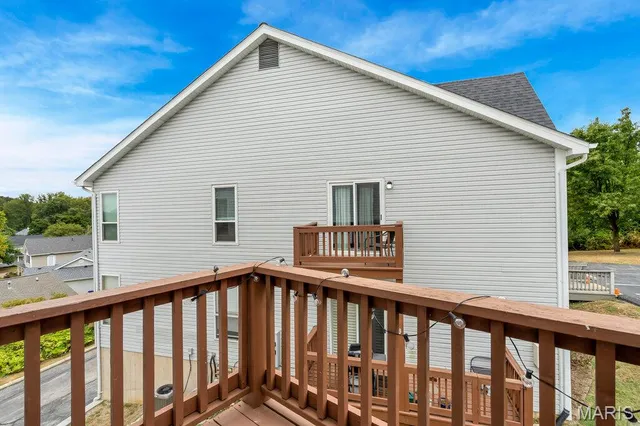 $199,900 | 1716 Whispering Creek Drive, Unit C, Ballwin, MO 63021