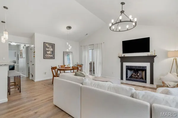 $198,000 | 1716 Whispering Creek Drive, Unit C, Ballwin, MO 63021