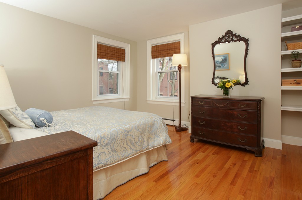 435 1/2 Main Street, Unit R2 Boston, MA 02129 - Photo 4 of 7 Gallery Image 4