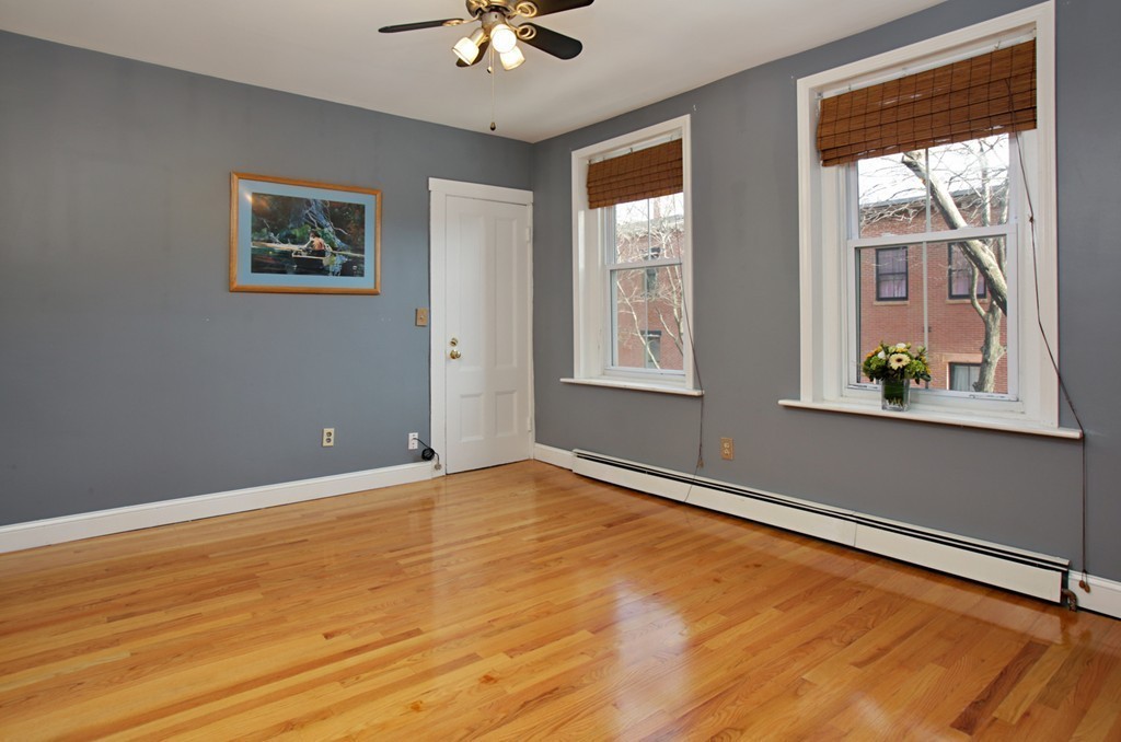 435 1/2 Main Street, Unit R2 Boston, MA 02129 - Photo 5 of 7 Gallery Image 5