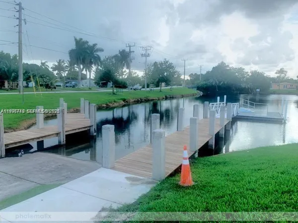 $1,800 | 2698-2704 Northwest 65th Avenue, Unit 2704, Margate, FL 33063