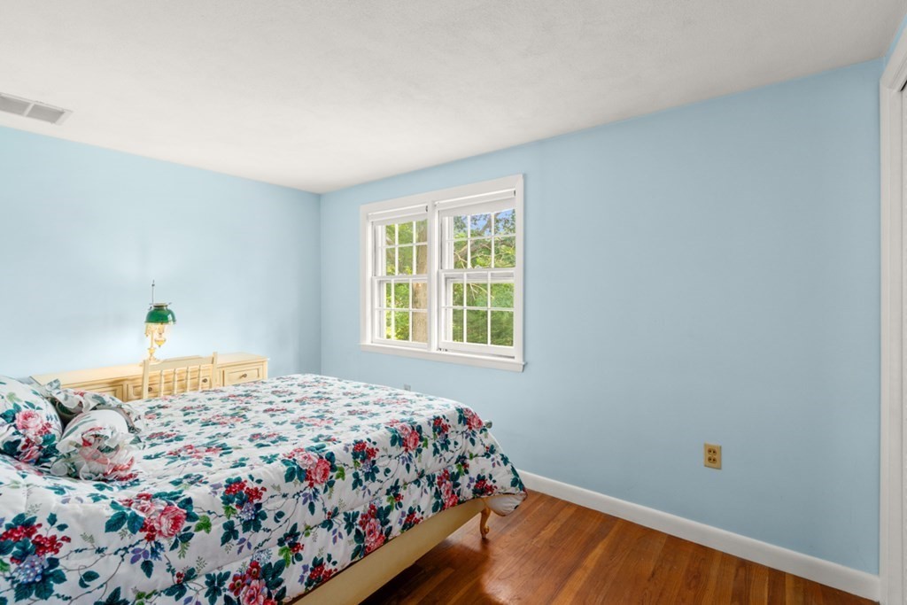 7 Colonial Road Beverly, MA 01915 - Photo 22 of 34