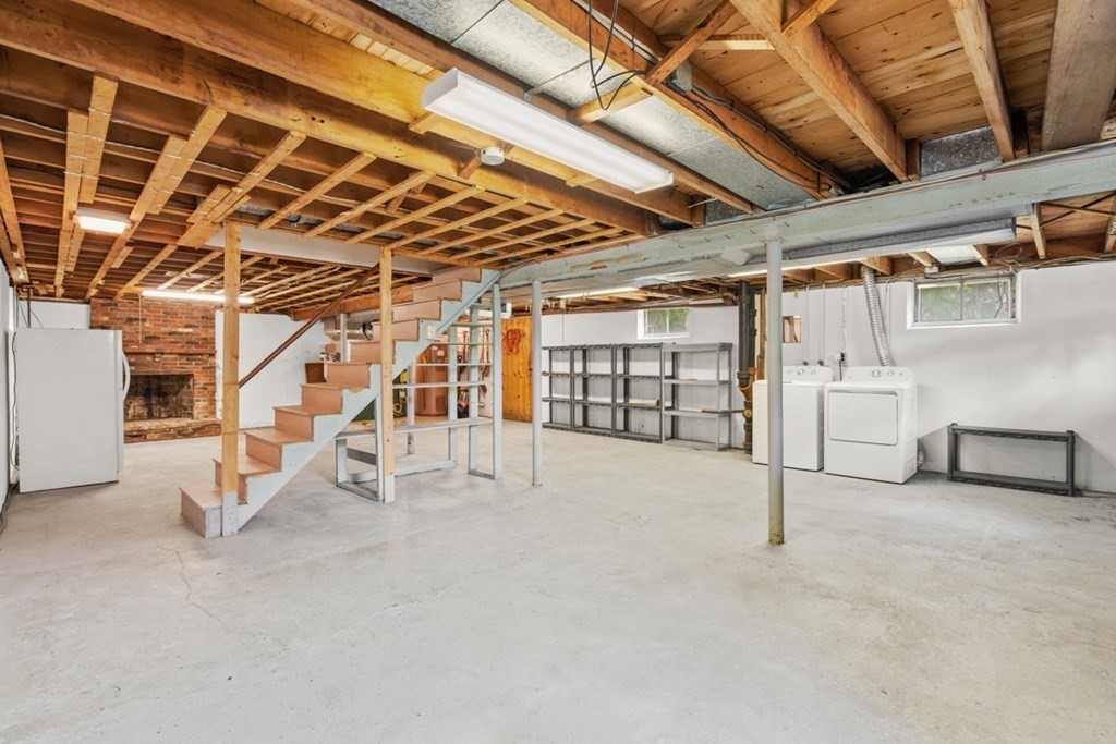 7 Colonial Road Beverly, MA 01915 - Photo 27 of 34