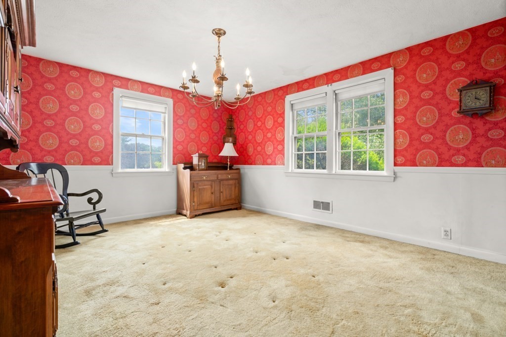 7 Colonial Road Beverly, MA 01915 - Photo 6 of 34