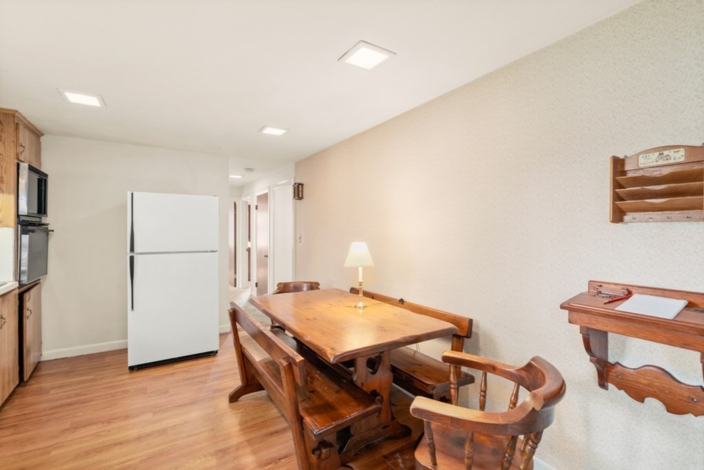 7 Colonial Road Beverly, MA 01915 - Photo 9 of 34