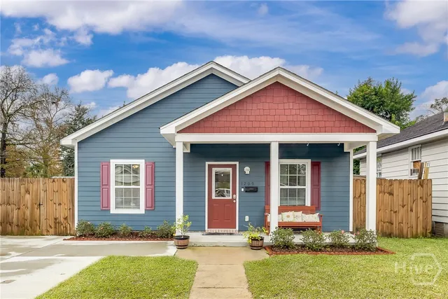 $299,900 | 1209 DeLesseps Avenue, Savannah, GA 31404