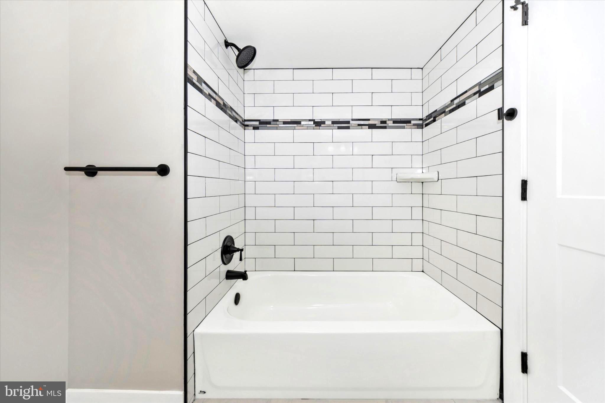 13611 Harrisville Road Mount Airy, MD 21771 - Photo 28 of 41 Lower level full bathroom