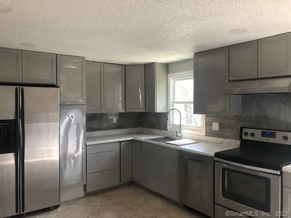 $2,600 | 151 Ann Avenue, Groton, CT 06355