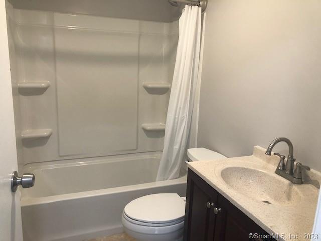 151 Ann Avenue Groton, CT 06355 - Photo 7 of 11 Upper Level Bath