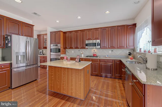 $677,777 | 113 Roseville Court, Boyce, VA 22620