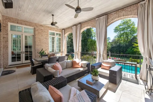 $6,500,000 | 4010 Powers Ferry Road Northwest, Atlanta, GA 30342