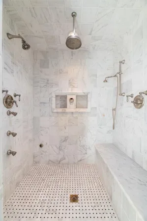 $6,500,000 | 4010 Powers Ferry Road Northwest, Atlanta, GA 30342