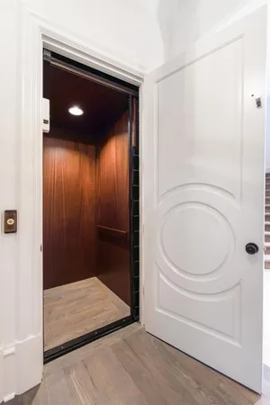 $6,500,000 | 4010 Powers Ferry Road Northwest, Atlanta, GA 30342