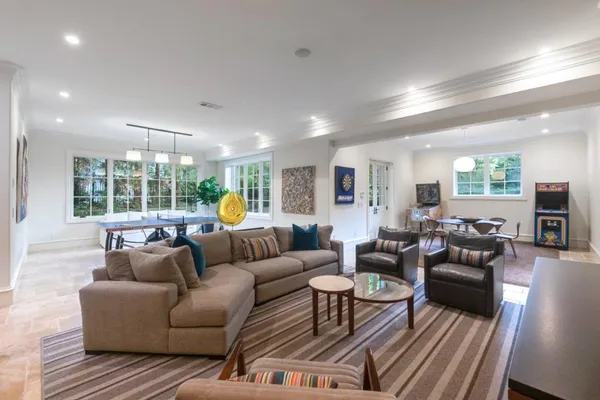 $6,500,000 | 4010 Powers Ferry Road Northwest, Atlanta, GA 30342