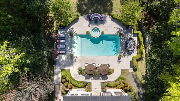 $6,500,000 | 4010 Powers Ferry Road Northwest, Atlanta, GA 30342