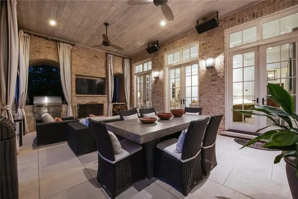 $6,500,000 | 4010 Powers Ferry Road Northwest, Atlanta, GA 30342