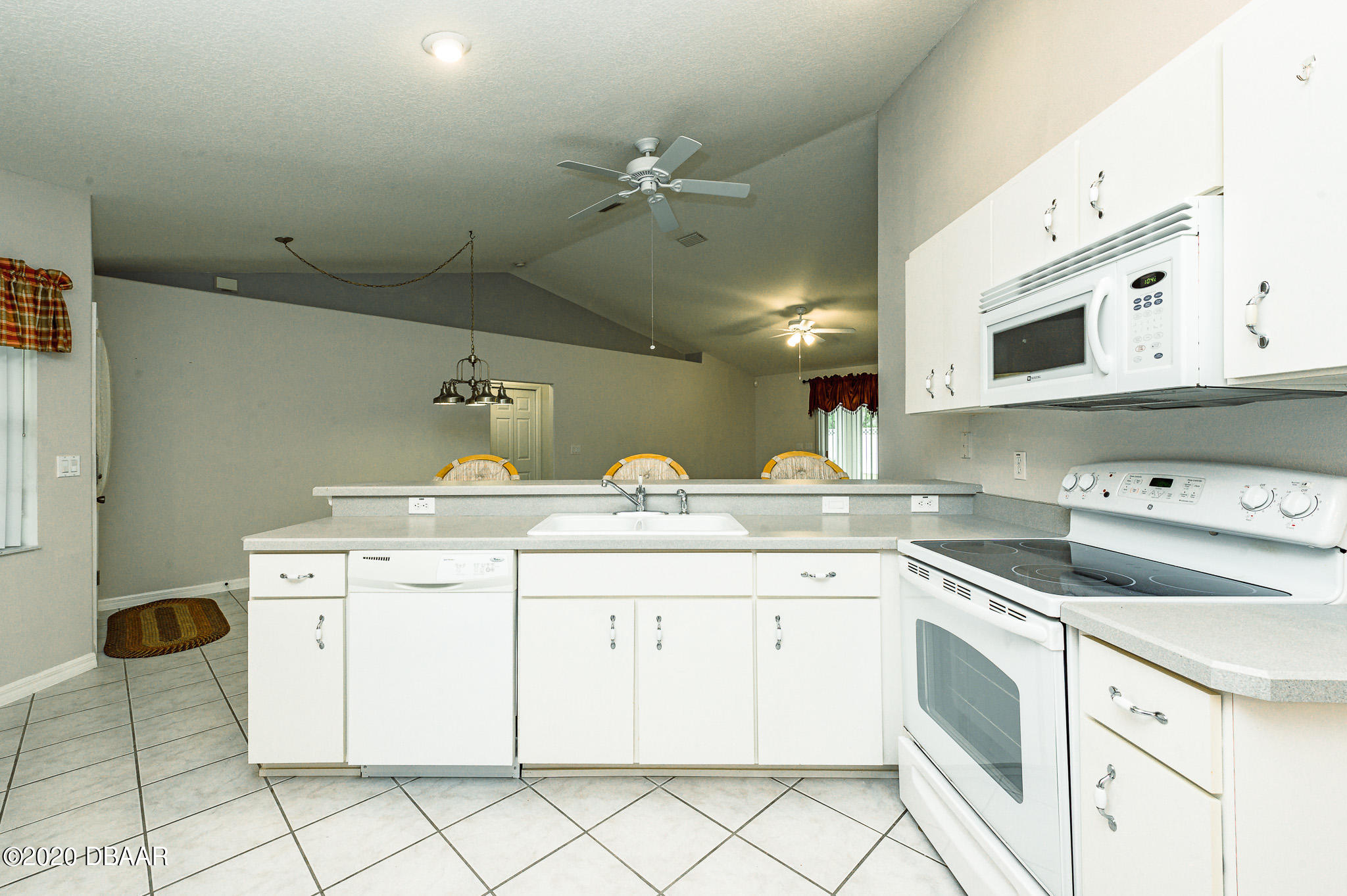 47 Rickenbacker Drive Palm Coast, FL 32164 - Photo 13 of 25 hif386.com-10