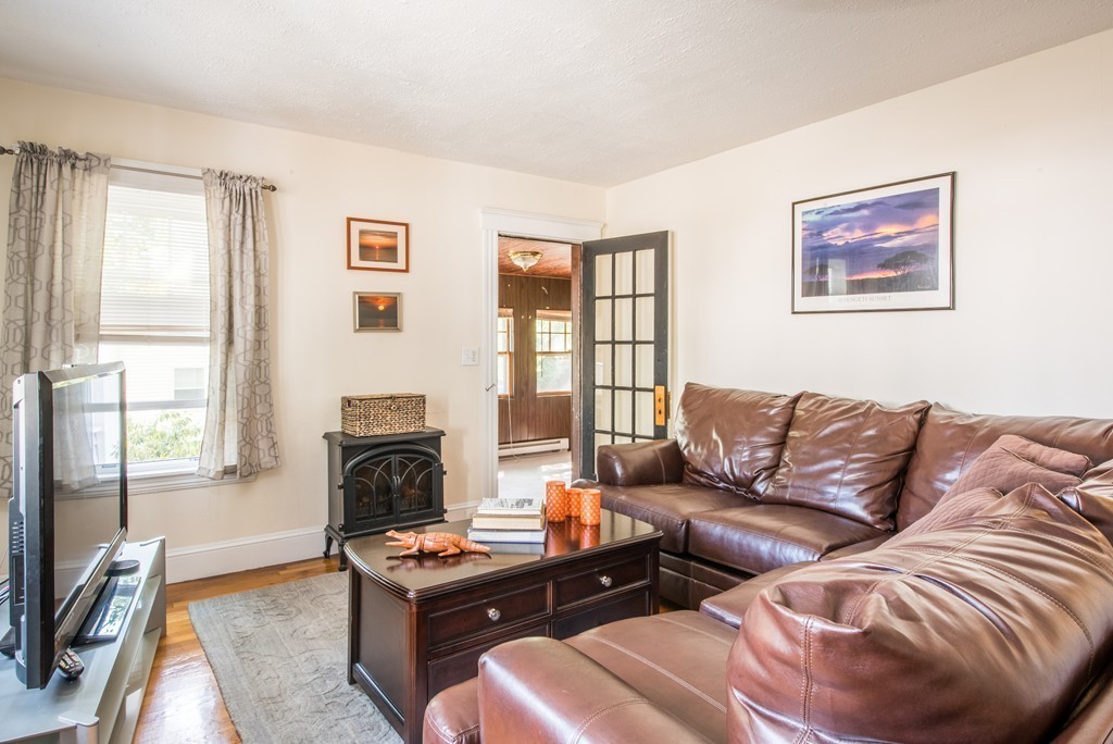 10 Pitt Road Framingham, MA 01701 - Photo 5 of 22 Gallery Image 5