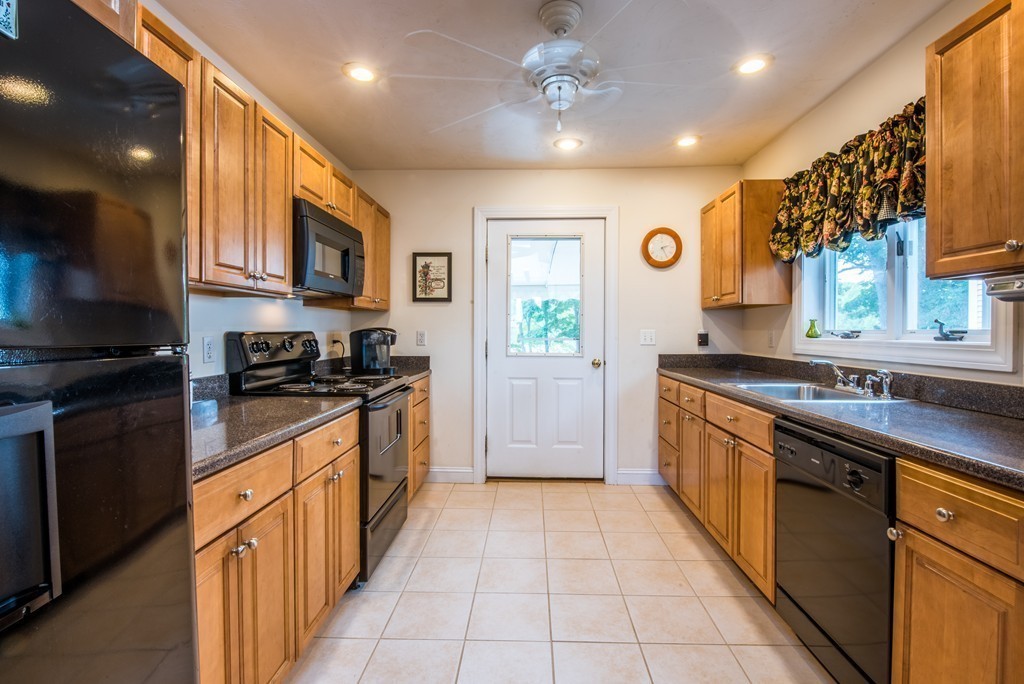 10 Pitt Road Framingham, MA 01701 - Photo 9 of 22 Gallery Image 9