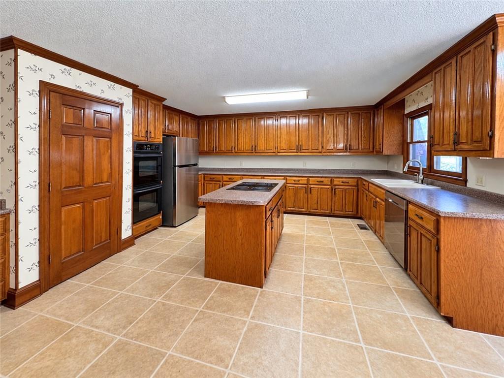 2225 Roxburgh Drive Roswell, GA 30076 - Photo 9 of 33 Gallery Image 9