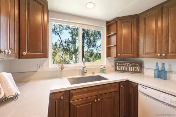 $585,000 | 8630 Mission San Carlos Drive, Unit 56, Santee, CA 92071