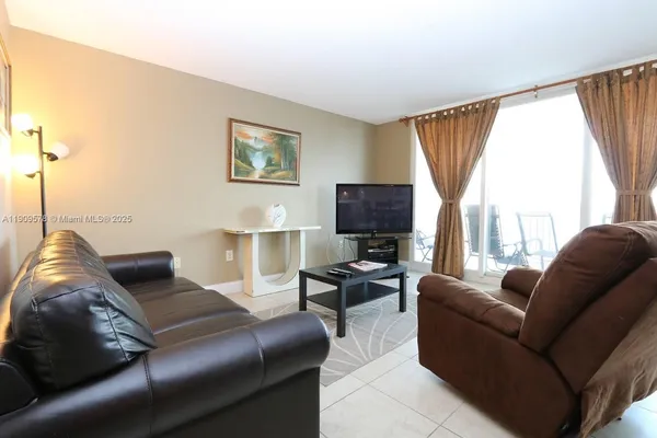$5,000 | 17800 North Bay Road, Unit 404, Sunny Isles Beach, FL 33160