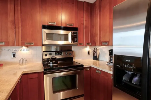 $5,000 | 17800 North Bay Road, Unit 404, Sunny Isles Beach, FL 33160