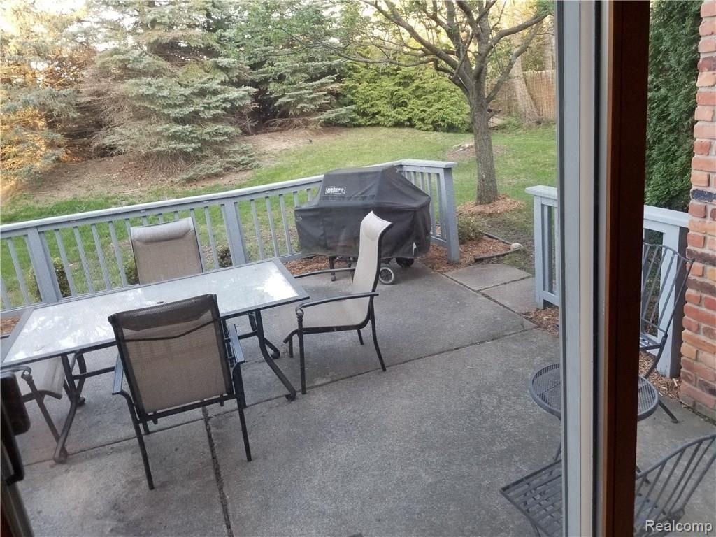 3120 Burlington Drive Rochester, MI 48306 - Photo 22 of 47