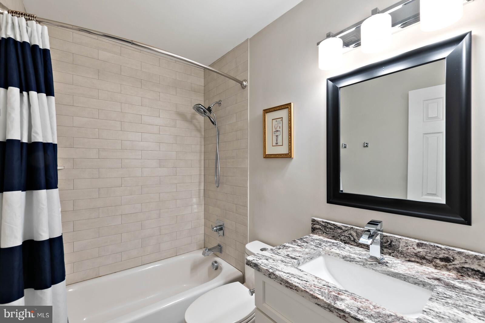 11954 Sentinel Point Court Reston, VA 20191 - Photo 26 of 43