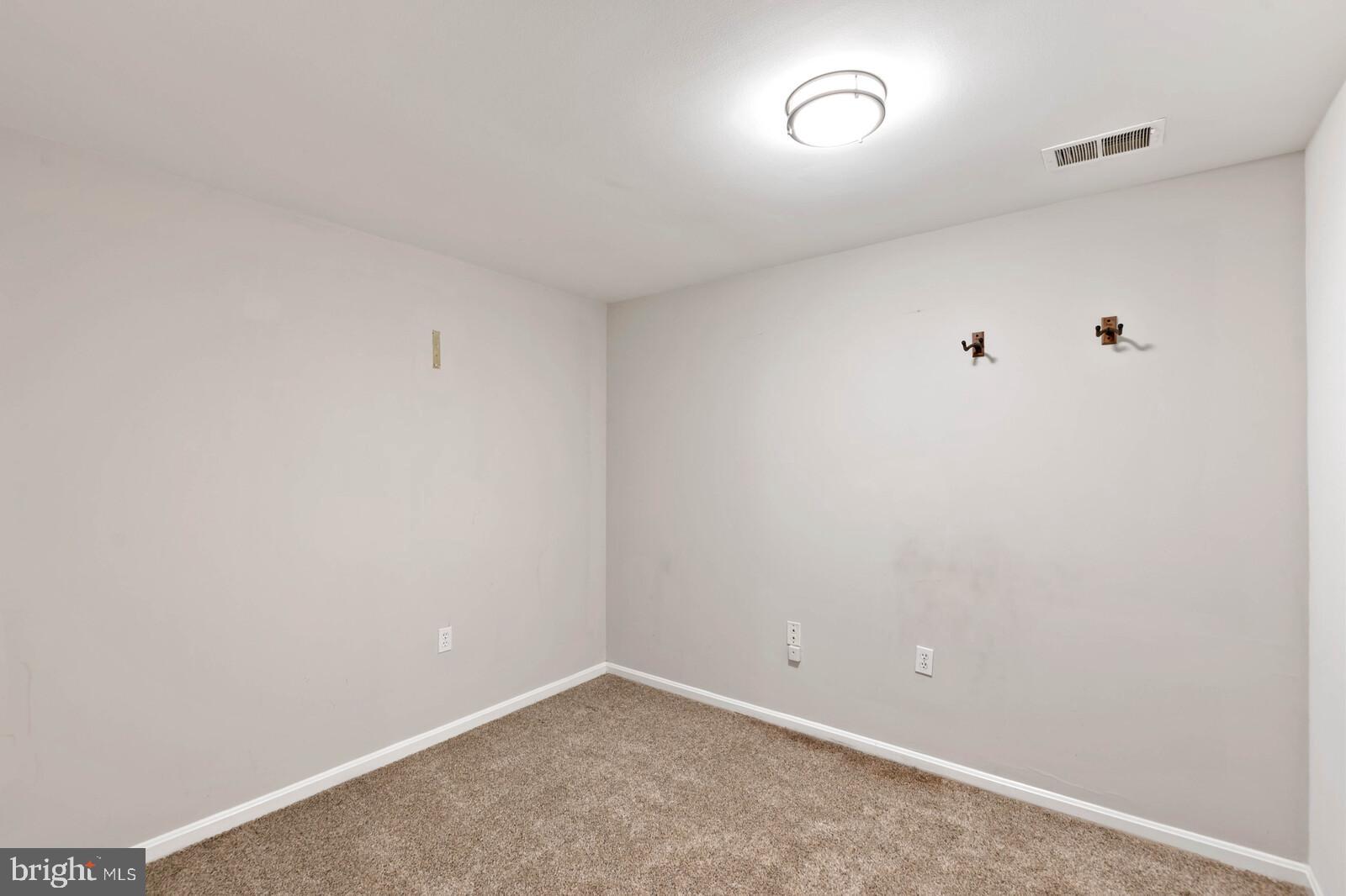 11954 Sentinel Point Court Reston, VA 20191 - Photo 29 of 43