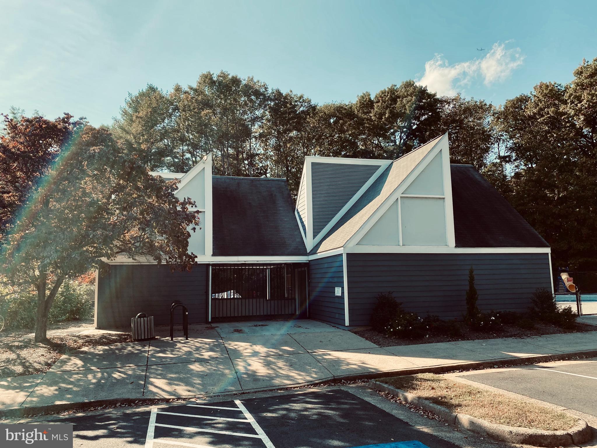 11954 Sentinel Point Court Reston, VA 20191 - Photo 40 of 43