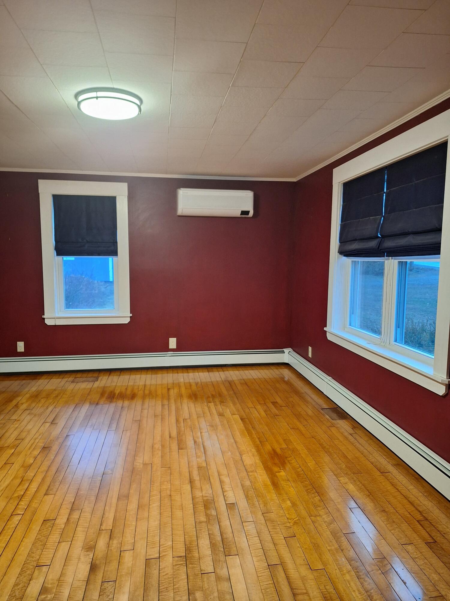 433 Hudson Road Corinth, ME 04427 - Photo 28 of 47 433 Hudson Road, Corinth living room 2.p