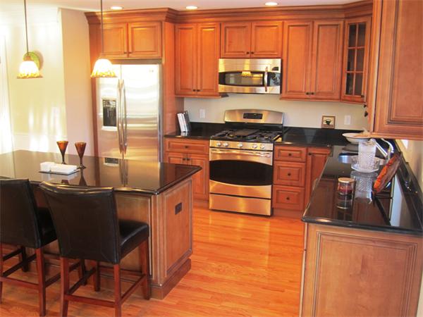 23-25 Rangeley Road, Unit A Arlington, MA 02474 - Photo 2 of 25 Gallery Image 2