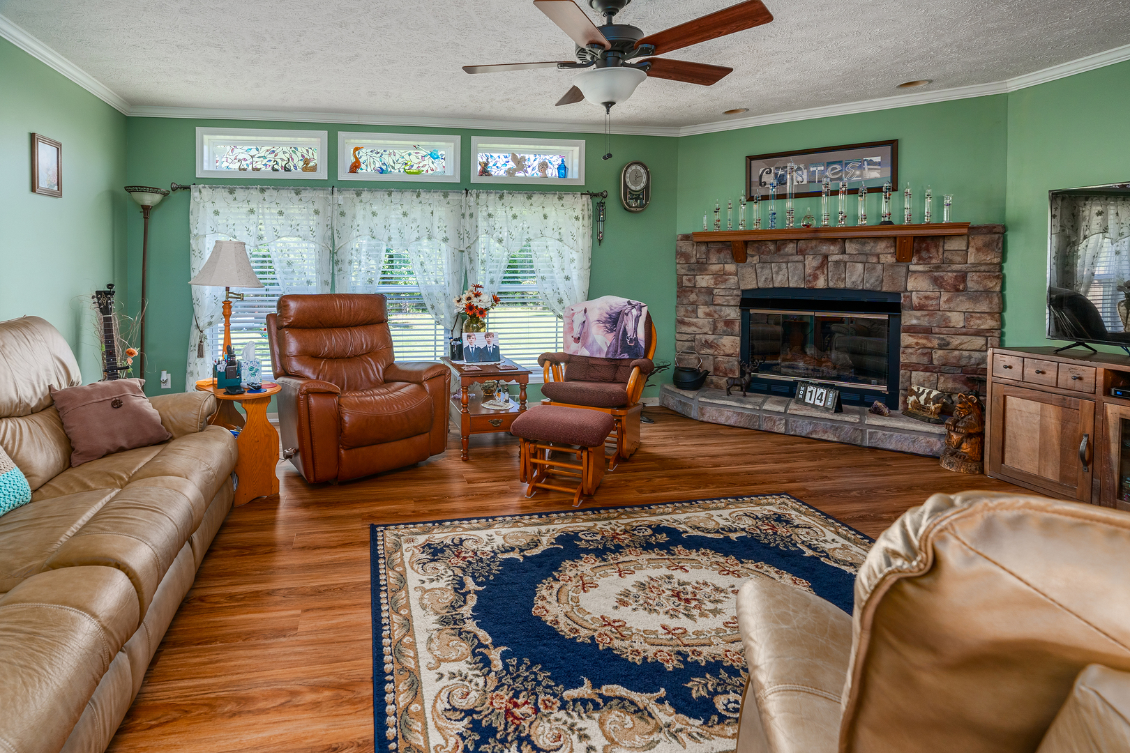 1535 Dewey Road Eldorado, IL 62930 - Photo 15 of 33 Gallery Image 15