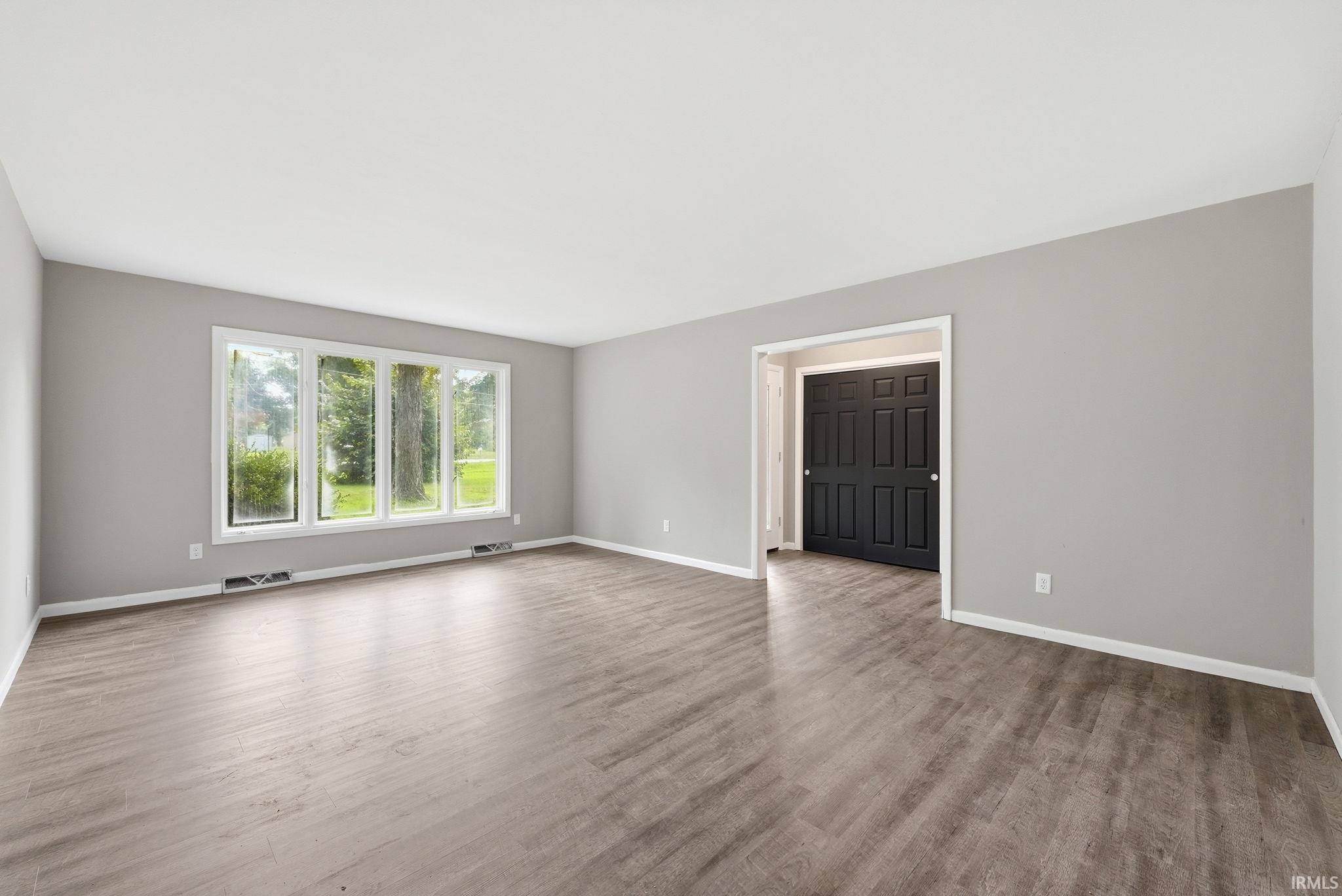 4917 Reed Road Fort Wayne, IN 46835 - Photo 4 of 29 Gallery Image 4