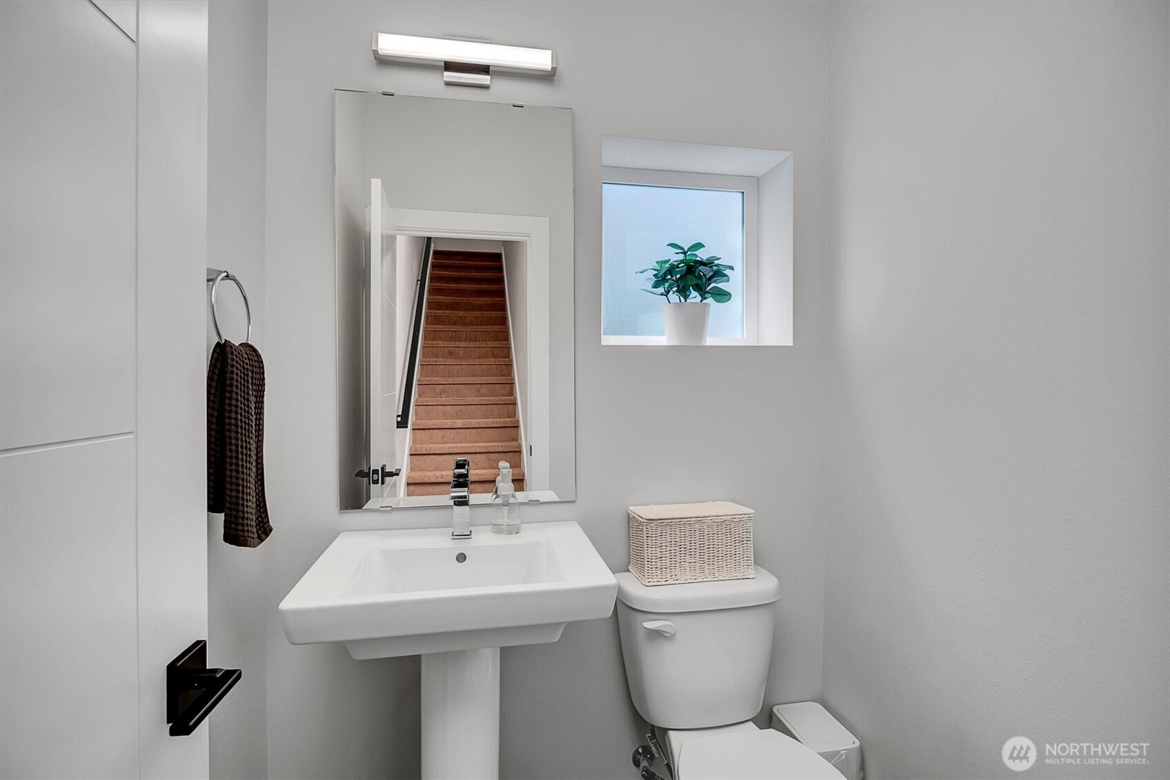 8911 Northeast 173rd Place, Unit B Bothell, WA 98011 - Photo 13 of 28