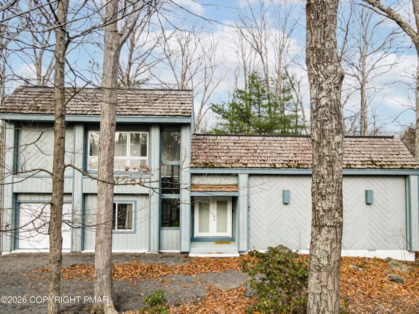 $2,700 | 3120 Greenbriar Drive, East Stroudsburg, PA 18301