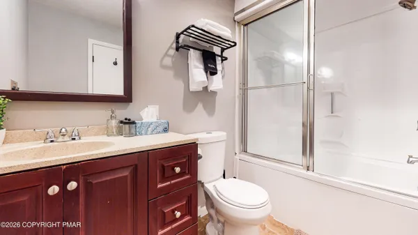 $2,700 | 3120 Greenbriar Drive, East Stroudsburg, PA 18301