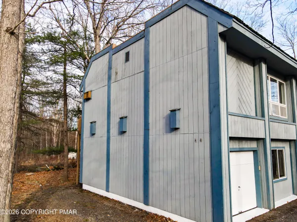 $2,700 | 3120 Greenbriar Drive, East Stroudsburg, PA 18301