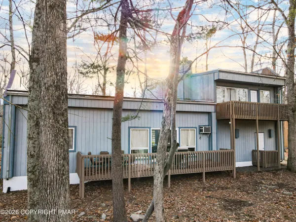 $2,700 | 3120 Greenbriar Drive, East Stroudsburg, PA 18301