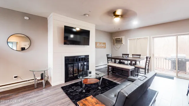 $2,700 | 3120 Greenbriar Drive, East Stroudsburg, PA 18301