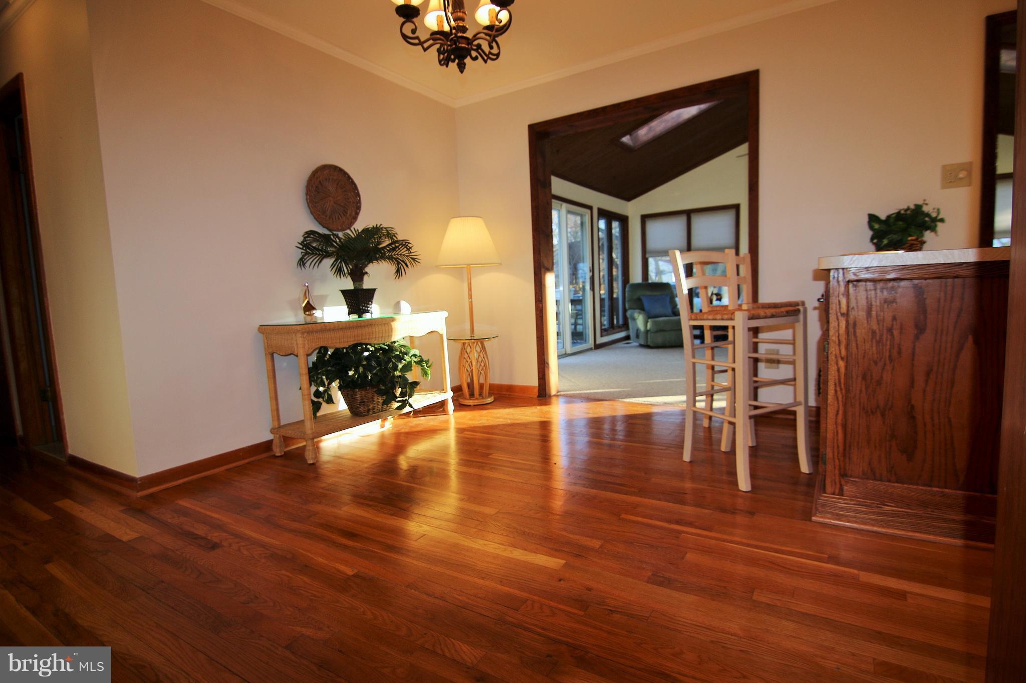 302 Edgemere Drive Annapolis, MD 21403 - Photo 12 of 27 Kitchen