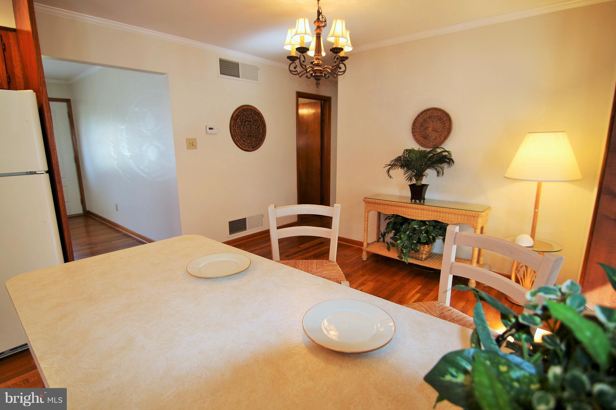 302 Edgemere Drive Annapolis, MD 21403 - Photo 13 of 27 Kitchen