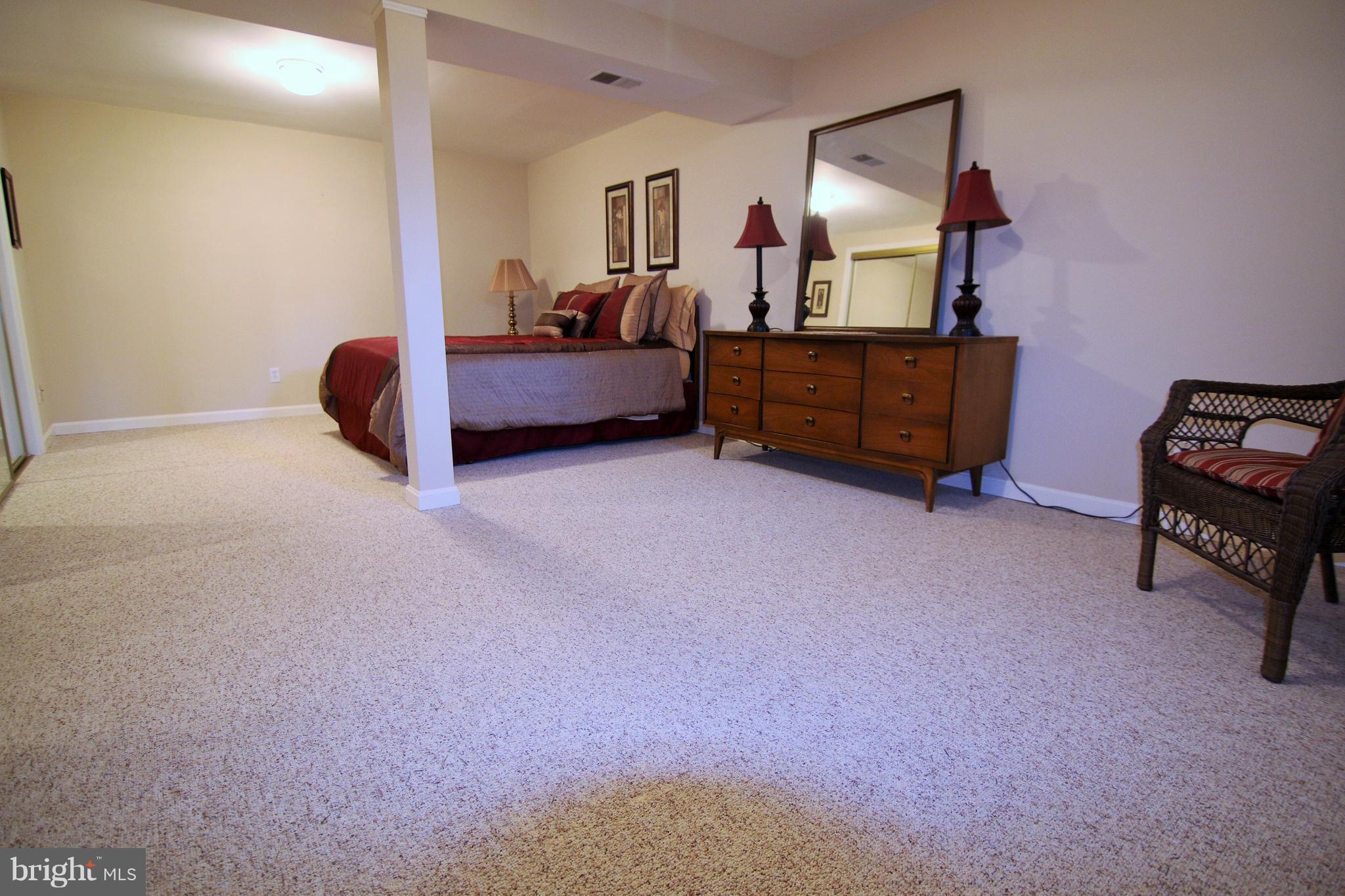 302 Edgemere Drive Annapolis, MD 21403 - Photo 23 of 27 Bedroom