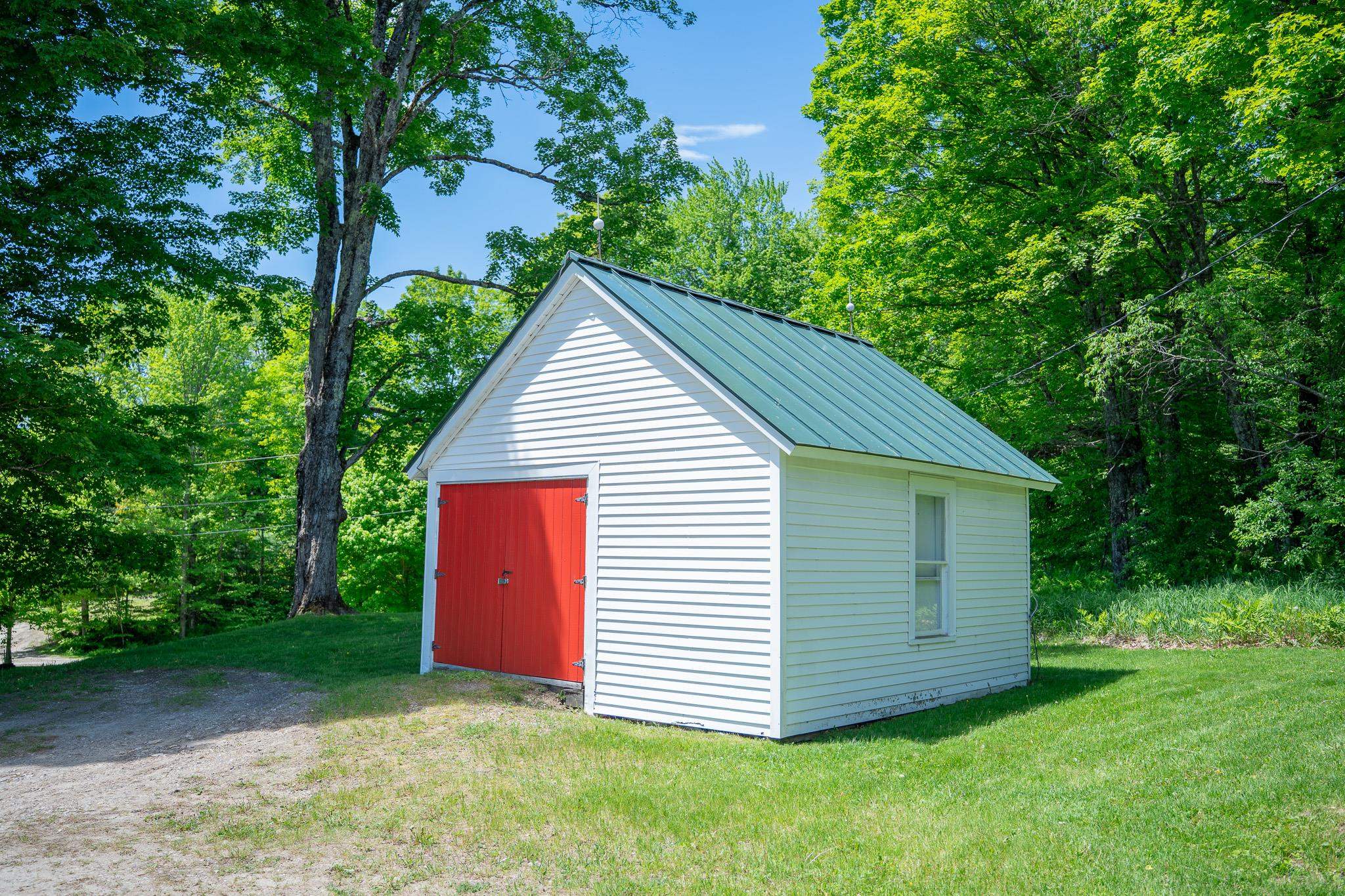 352 Maple Hill Road Newbury, VT 05069 - Photo 14 of 60