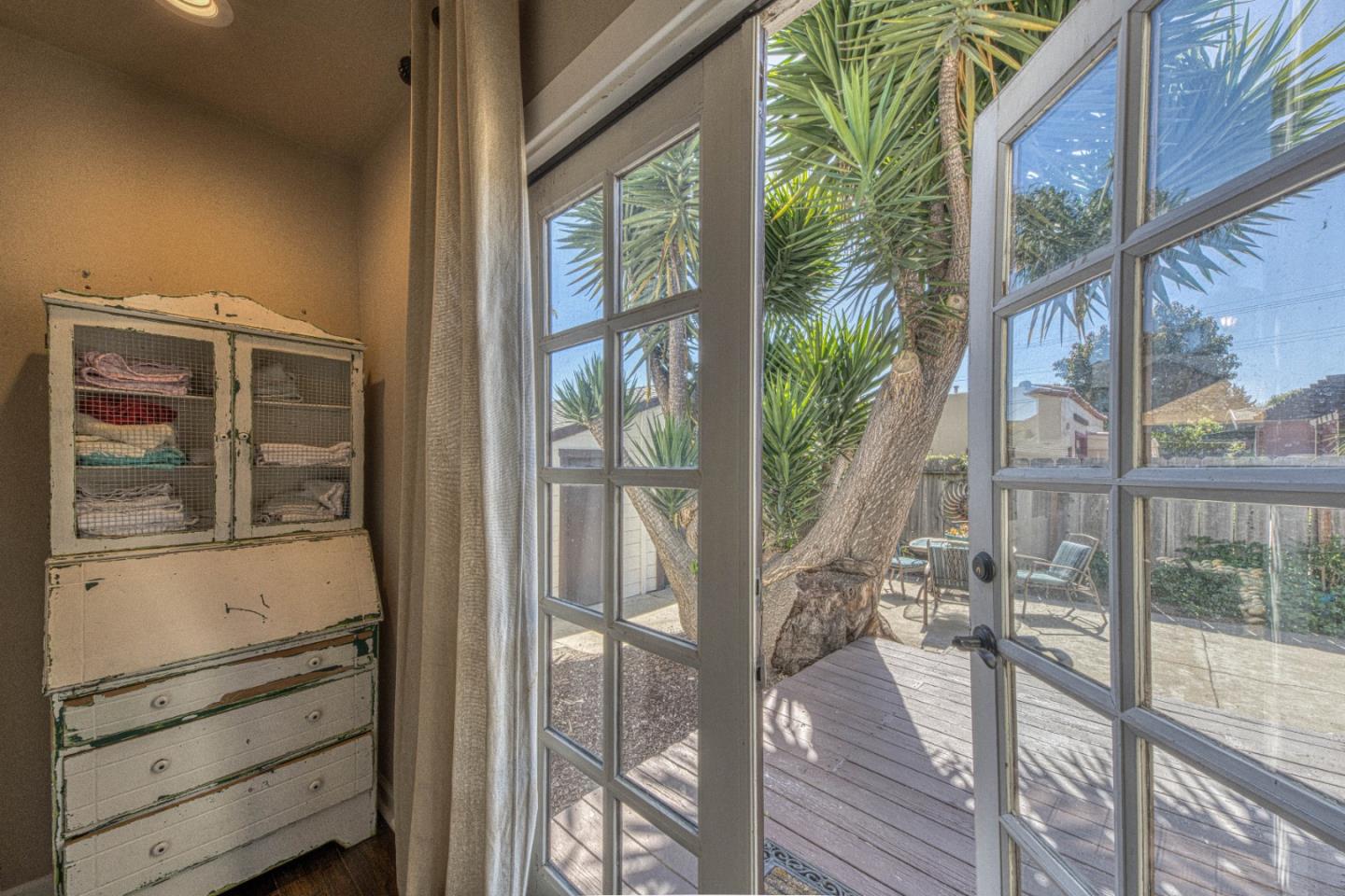 137 Maple Street Salinas, CA 93901 - Photo 23 of 40