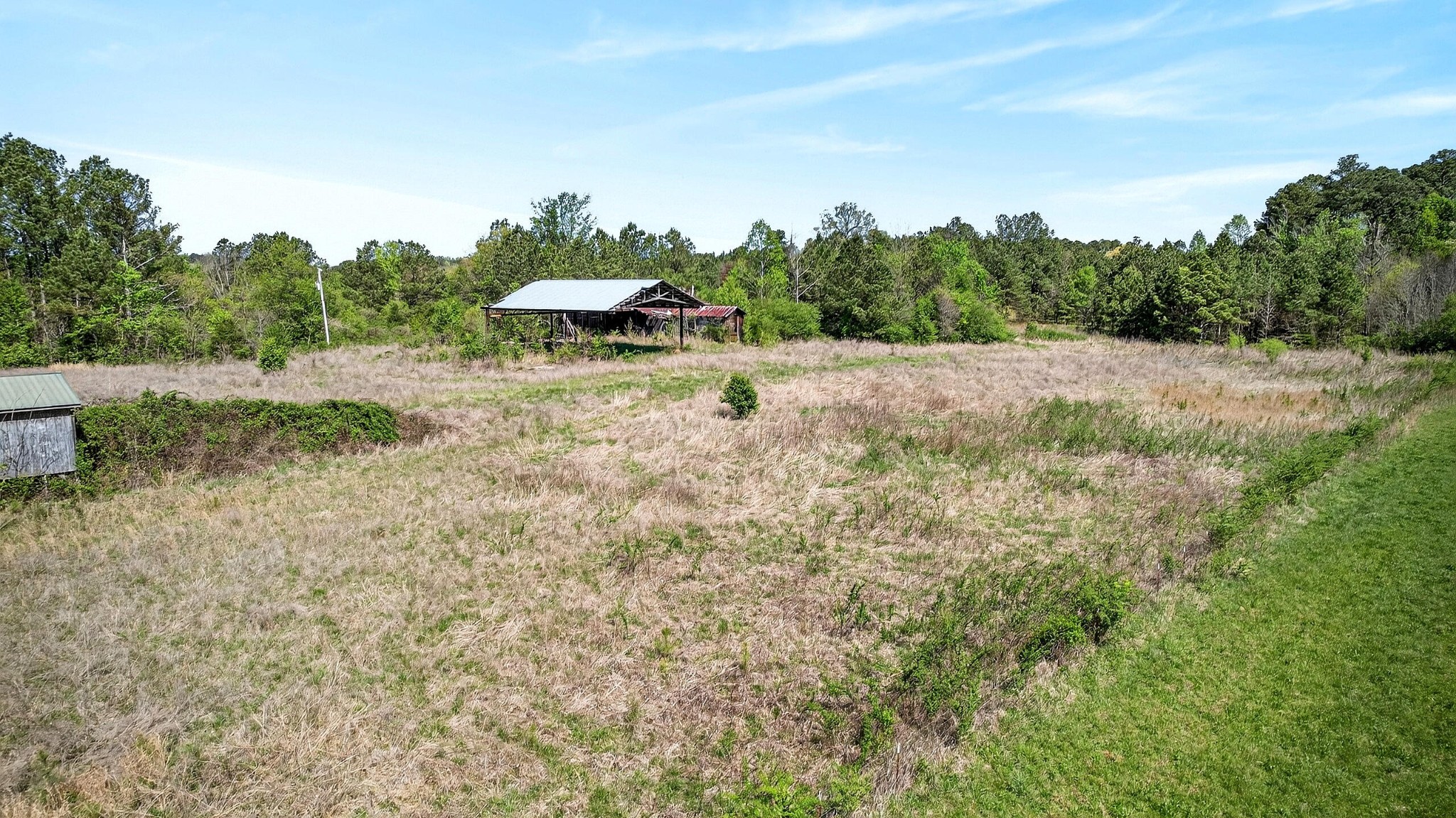 2479 Ladd Springs Road Southeast Old Fort, TN 37362 - Photo 2 of 16