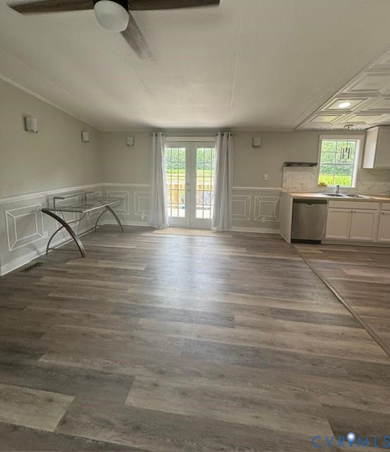 18384 Wakefield Road Courtland, VA 23837 - Photo 3 of 17 Living room
