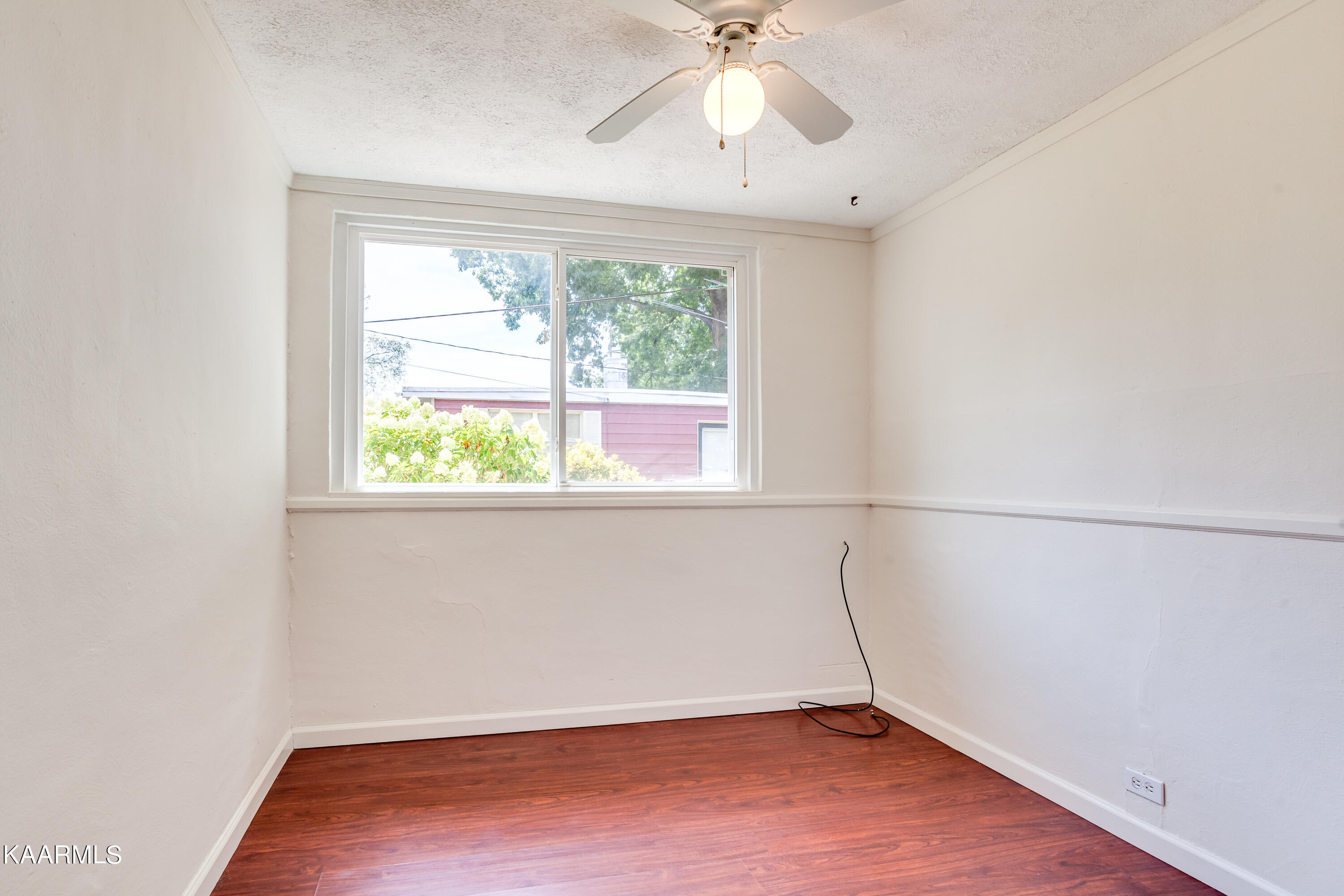 108 Niagara Lane Oak Ridge, TN 37830 - Photo 19 of 34 014220902-3-108NiagaraLnOakRidgeTN-SMALL